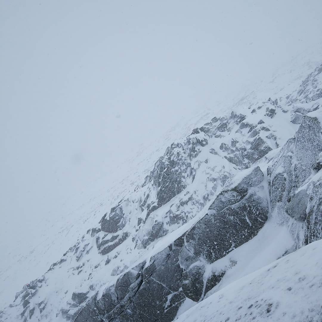 Ken Applegate (@westcoastguides) on Twitter photo Great conditions and a social day on the West Face of Aonach Mor. We climbed Western Rib, with <a href="/TomGreenwood_GM/">GreenwoodMountain</a> also on the route whilst working for us.
westcoast-mountainguides.co.uk/social-on-the-…
<a href="/lowealpine/">Lowe Alpine</a> <a href="/the_AMI/">The AMI</a> #scotwinter <a href="/Trollclimbing/">Troll Climbing</a> #Munros Great conditions and a social day on the West Face of Aonach Mor. We climbed Western Rib, with <a href="/TomGreenwood_GM/">GreenwoodMountain</a> also on the route whilst working for us.
westcoast-mountainguides.co.uk/social-on-the-…
<a href="/lowealpine/">Lowe Alpine</a> <a href="/the_AMI/">The AMI</a> #scotwinter <a href="/Trollclimbing/">Troll Climbing</a> #Munros