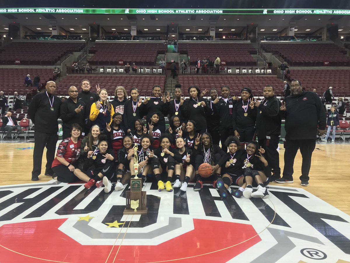 Congratulations to the Lady Rams for winning Back 2 Back State Championships and Coach Lamar Smith on his 200th win!!!! Go Red!!!! #TPSProud #Toledo #ToledoProud