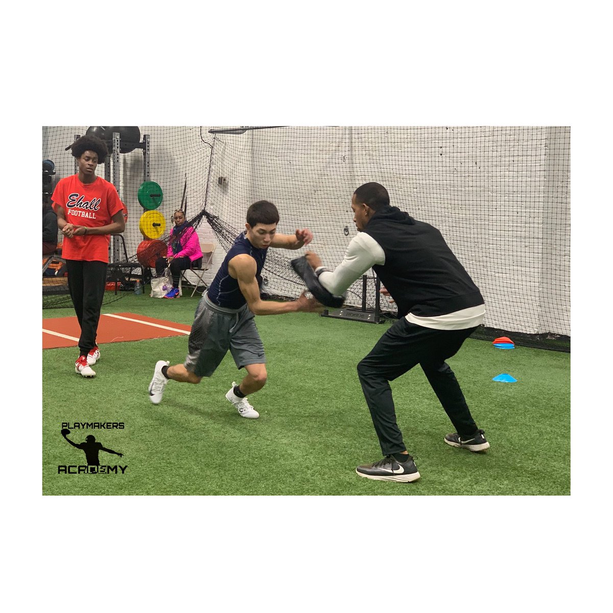 1PlaymakersAcdy's tweet photo. Each week is an opportunity to “Change Your Best” just when you think you’re done growing. GROW HIGHER ⬆️⬆️
#BeAPlaymaker #PlaymakersAcademy #WRU #NYCFootball #PositionalTraining #WideReceiver https://t.co/OFi0IgP9A1