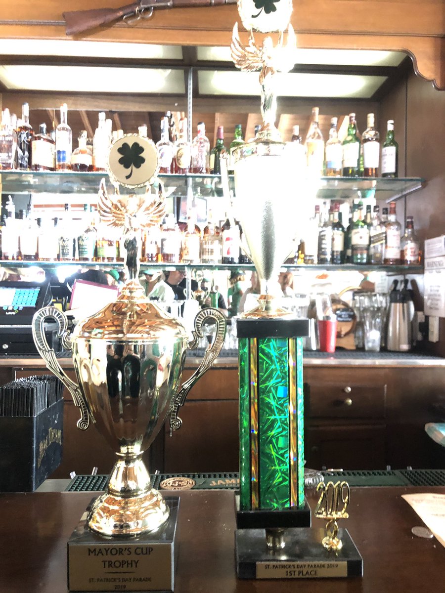 TheSurfRodeo's tweet photo. Surf Rodeo just won awards for our float today! #stpatricksdayparade #mayorscupaward https://t.co/dcjPqCyvmi