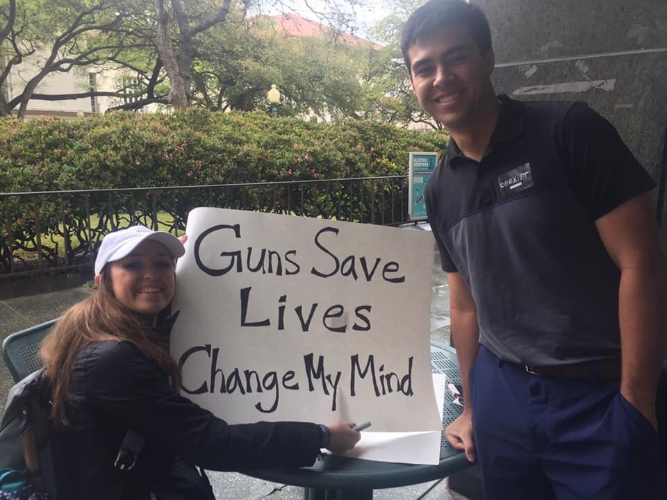 CSUTurningPoint's tweet image. Our President @TiffRoberts016 had a GREAT time tabling with @tpusautx over spring break! 

#HookEm 🤘🇺🇸 @TPUSA