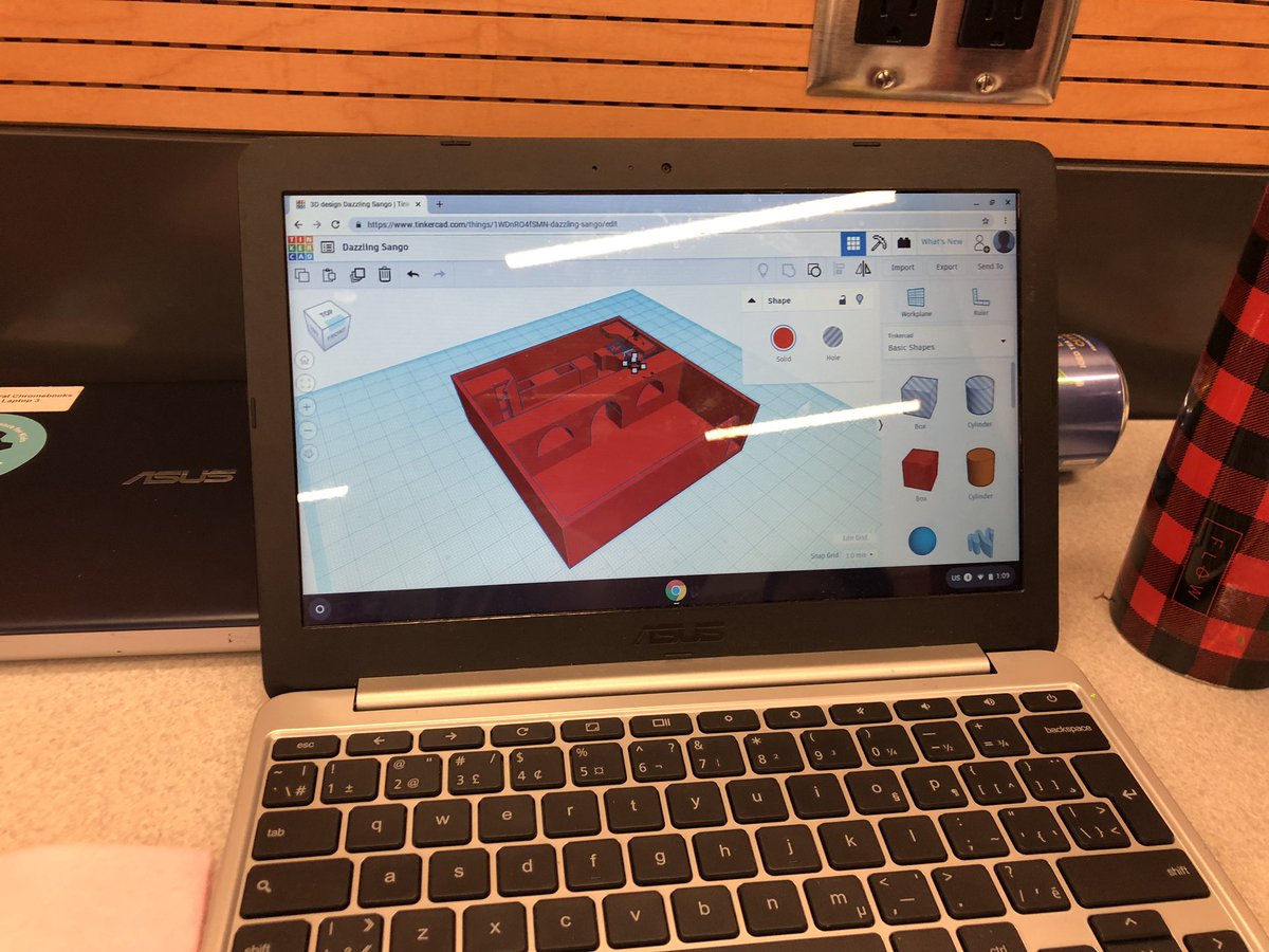 GeeringUp's tweet image. How do we plan out our smart homes? 3D modeling, of course! #LetsTalkTech #CanCode