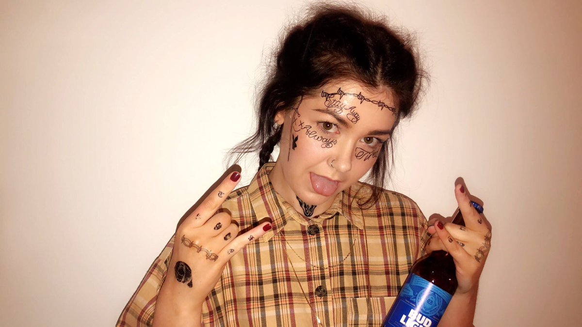 92_kt's tweet photo. Fancy dress as @PostMalone I love you hun xx https://t.co/6wsuX8b9J8