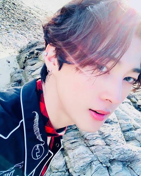 idolsperfeitos's tweet photo. ACE - VAV https://t.co/mtMM9UKPeX