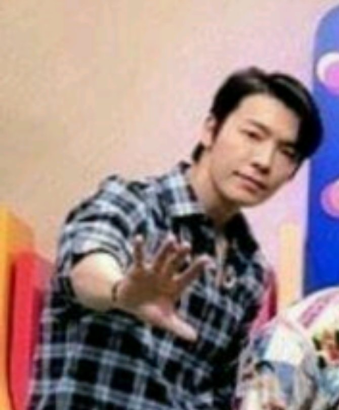 ALEJAND47550027's tweet photo. Hello darling.😍😍😍
#SoompiAwards 
#TwitterBestFandom 
#TeamSuperJunior 
@soompi
@SJofficial https://t.co/UMd9QmHhx1
