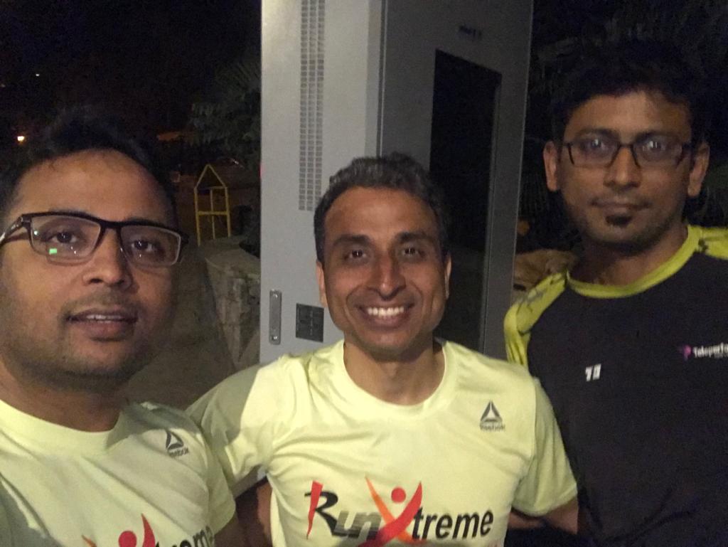 tarun_rw's tweet photo. 4:00 am start
5:30 selfie
Aerobic 25k LSD
And some more pics with #teamrunxtreme
That's how you define a good Sunday morning.
#madaboutrunning #trainXtreme #BeXtreme #ReebokRunningSquad
#BeatYesterday
#Reebokathlete
#fastandupsquad
#garmininfluencer
#twitterwinterchallenge https://t.co/XdCV4LFqYO