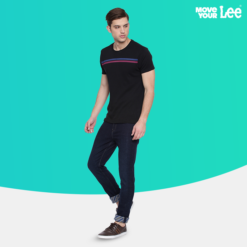 Lee_India's tweet photo. Looking to stand out in a crowd? These are just the pair of Lee jeans for you! The printed hem adds a pop of colour to any ensemble. You can get your hands on this pair here https://t.co/SSd3GtWJMj 
#MoveYourLee #ChooseYourNextMove #LeeDenims #DenimFashion #LeeFashion https://t.co/XT1neZOguj