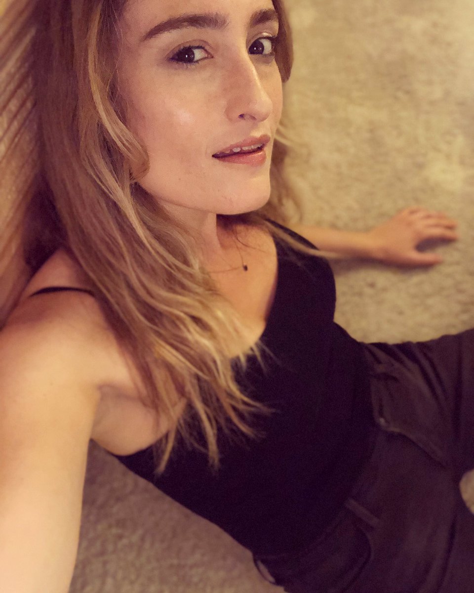 jen_bloom's tweet photo. Saturday Sinner 👻 #singer #songwriter #musician #music #electronic #electronicmusic #house #housemusic #deephouse #pop #popmusic #dance #dancemusic #hiphop #punk #rock #disco #nudisco #chillwave #synthwave #classicalmusic #vocals #beats #dj #producer #production #losangeles https://t.co/YPCk8ljYy3