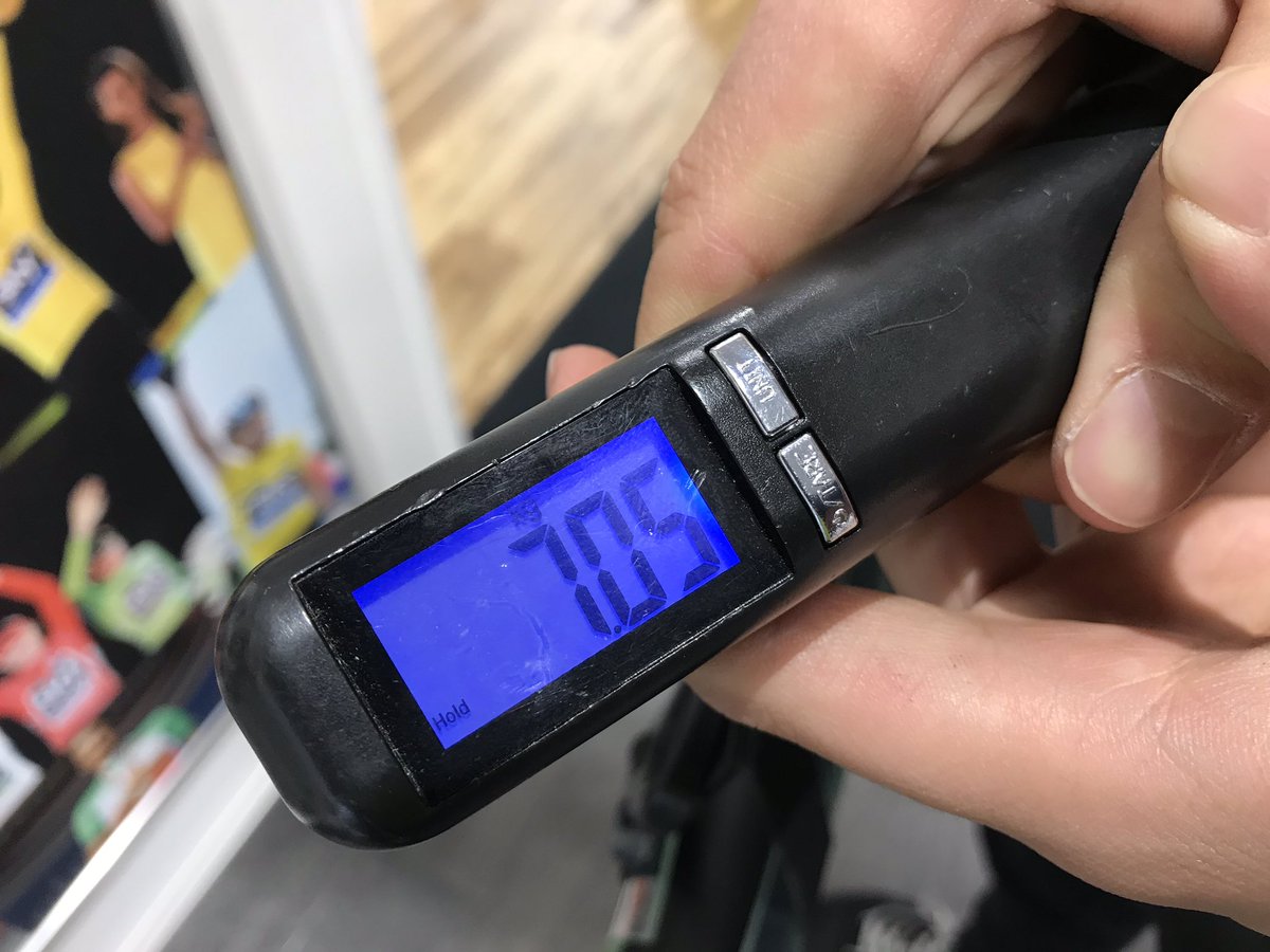 ネコペン tweet media