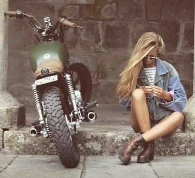 adrenalyn751's tweet photo. Bon dimanche🏍 https://t.co/Y17LFqG81g