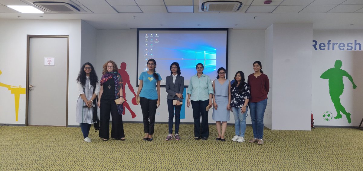 mahaveermuttha's tweet photo. Amazing speakers and energetic leads and organizers of event today. 
@DanaCoBar
@ShobhaHosmane
@PranotiNandurka
@mayuri_k
@bushra_sagir
@soniaditi380
#IWD2019 #IWD19 
#GdgPune #WTMPune 
@GoogleDevsIN https://t.co/s6EmeB54uu