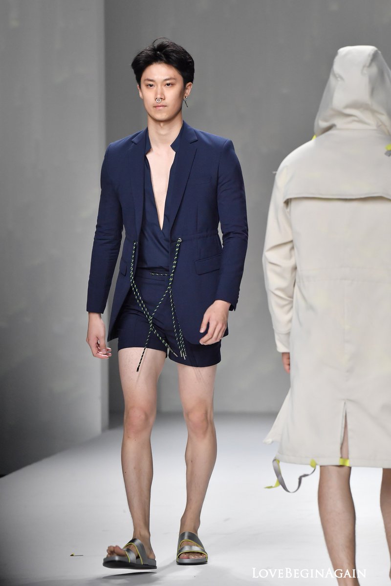 lovebeginagain's tweet photo. GINO #PMITH #PMITHSS19 #STRATUM #BOBSS19 #BOYSOFBANGKOK​ #BIFW2019 #ChulaCuteBoy https://t.co/5rH79GN0eZ