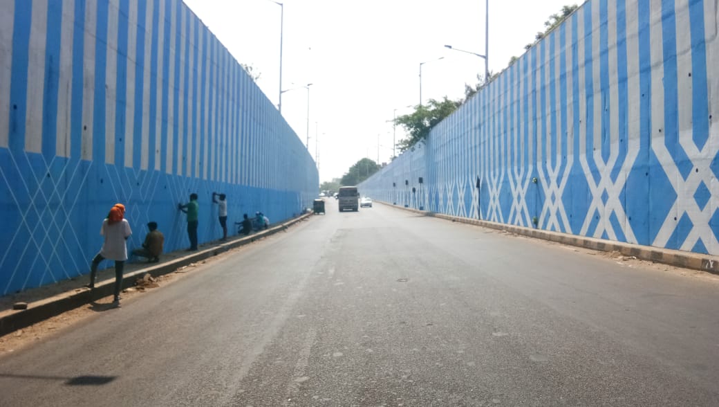 theuglyindian's tweet photo. STUNNING!
Lovely images from #UnderpassChallenge at Hennur Rd Underpass on ORR, Bengaluru! Salute the hardworking citizens who found a productive way of spending a hot Sunday morning. We all want a #SwachhaSundaraBengaluru !
@Randeep_Dev @BBMPCOMM https://t.co/EfDPL7AlDE