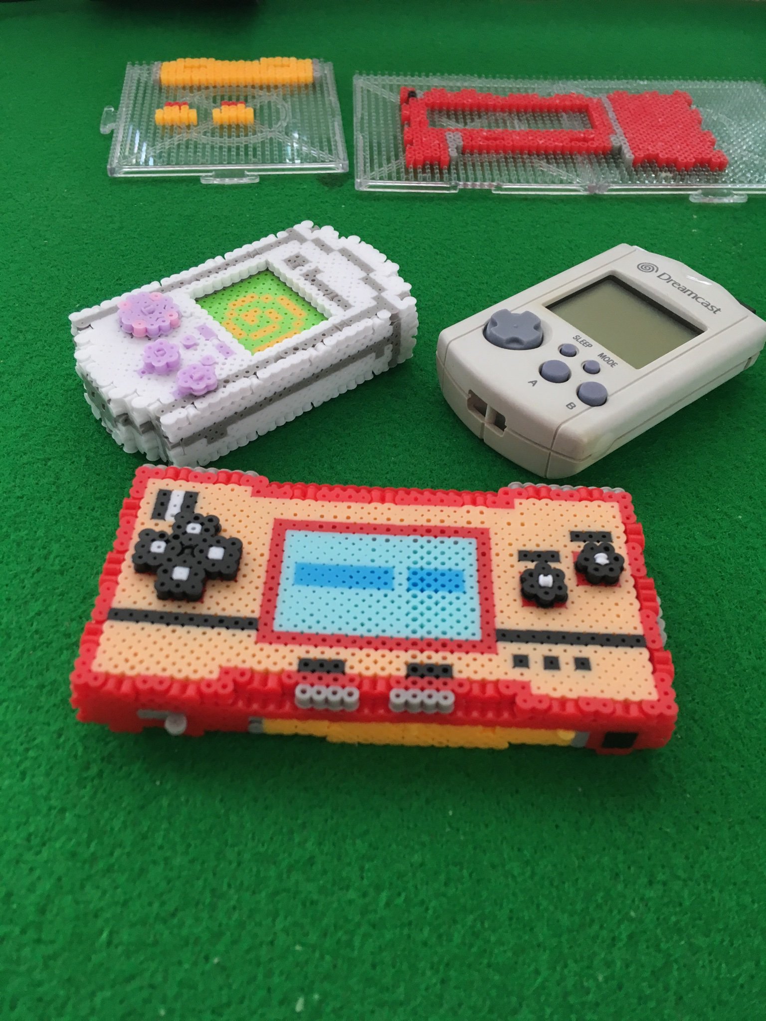 眼鏡強 こんな感じですかね レトロゲーム機シリーズ 立体マリオシリーズ バーチャファイター アイロンビーズ Retrogame レトロゲーム 平成最後に自分の代表作を貼る