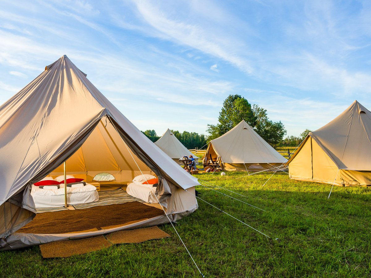 Juu Jääb festivalipassid täna eriti soodsa hinnaga! Juu Jääbi Glämping pop-up hotellid tulevad müüki homsest,1.aprillist siin: glampingclub.ee/pop-up-hotel/