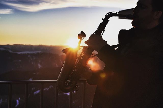 alessiojacona's tweet photo. Saxset

#sunset #sax #cares #alpinn #plandecorones #audi https://t.co/8Z2fCBNQ5u https://t.co/VPd01UmK6b