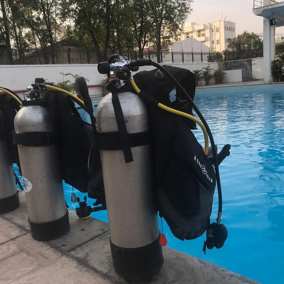 ScubaAliens's tweet photo. Scuba Aliens presents "Summer with Scuba". We have organised an activity at MGM Sports Complex Aurangabad so that people will get to know more about the scuba diving.
What better than a swimming pool in this summer. Here are the few glimpse.#scubaaliens #scubadiving #scubadiver https://t.co/NZaeIHgUVq