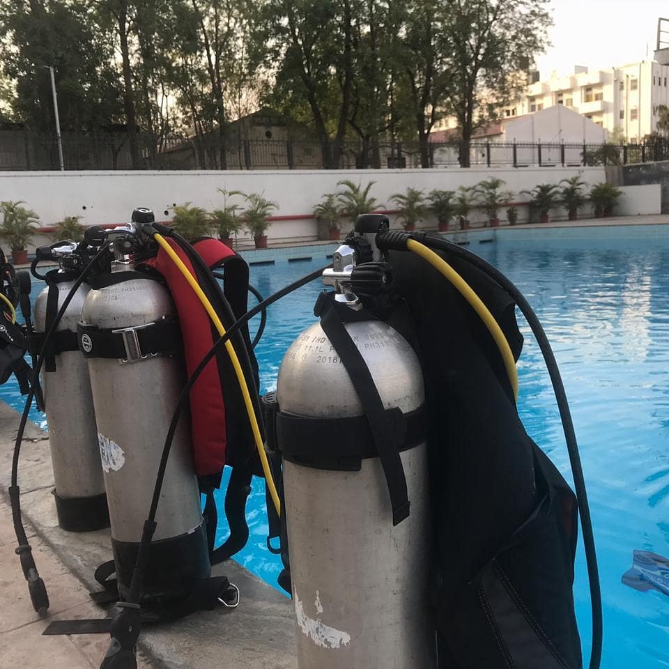 ScubaAliens's tweet photo. Scuba Aliens presents "Summer with Scuba". We have organised an activity at MGM Sports Complex Aurangabad so that people will get to know more about the scuba diving.
What better than a swimming pool in this summer. Here are the few glimpse.#scubaaliens #scubadiving #scubadiver https://t.co/NZaeIHgUVq
