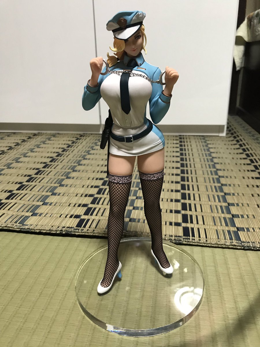淫乱ドS婦警 暁子(あきこ) Designed by 織田non 1/6