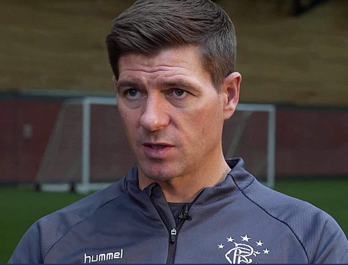 Oldfirmfacts1's tweet photo. “Would winning today make it a two-horse race Steven?”

“There will be two teams competing but it won’t be a two-horse race. A two-horse race is when two large plant-eating domesticated mammals with solid hoofs compete to see which is quickest over a predetermined distance” https://t.co/bl7nLKA16P