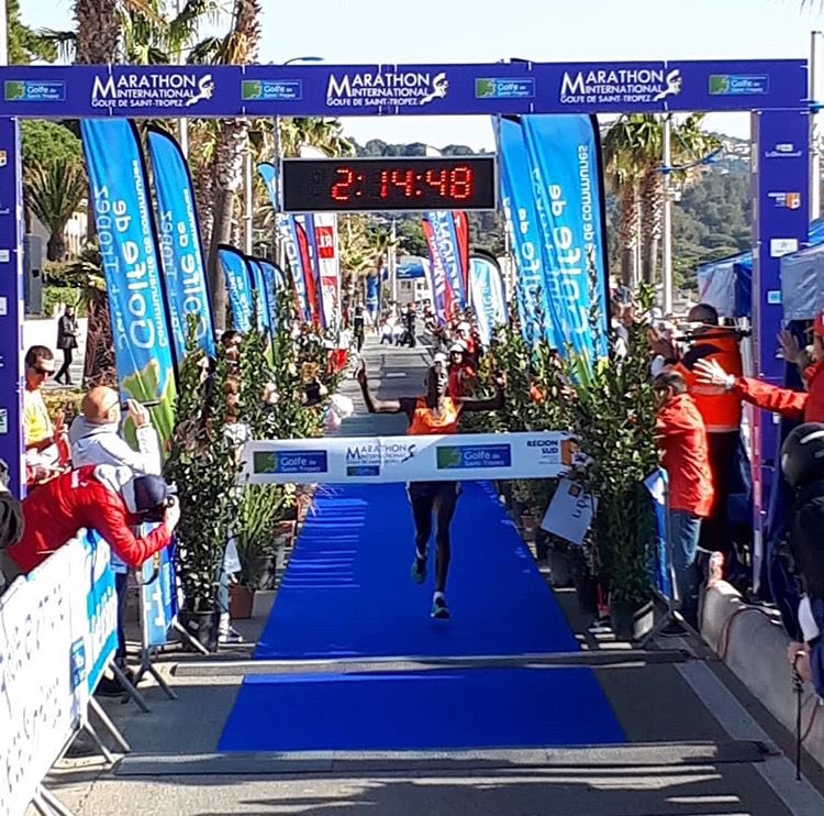 Marathongolfesainttropez (@marathonstropez) on Twitter photo Victoire masculine 2019 et record de l’épreuve pour Rutto Lani en 2h14 👏👏 <a href="/GolfeStTropez/">Golfe Saint-Tropez</a> <a href="/Sainte_Maxime/">Sainte-Maxime Tourisme</a> <a href="/MarathonSTropez/">Marathongolfesainttropez</a> <a href="/Cavalaire_83240/">Ville de Cavalaire</a> Victoire masculine 2019 et record de l’épreuve pour Rutto Lani en 2h14 👏👏 <a href="/GolfeStTropez/">Golfe Saint-Tropez</a> <a href="/Sainte_Maxime/">Sainte-Maxime Tourisme</a> <a href="/MarathonSTropez/">Marathongolfesainttropez</a> <a href="/Cavalaire_83240/">Ville de Cavalaire</a>