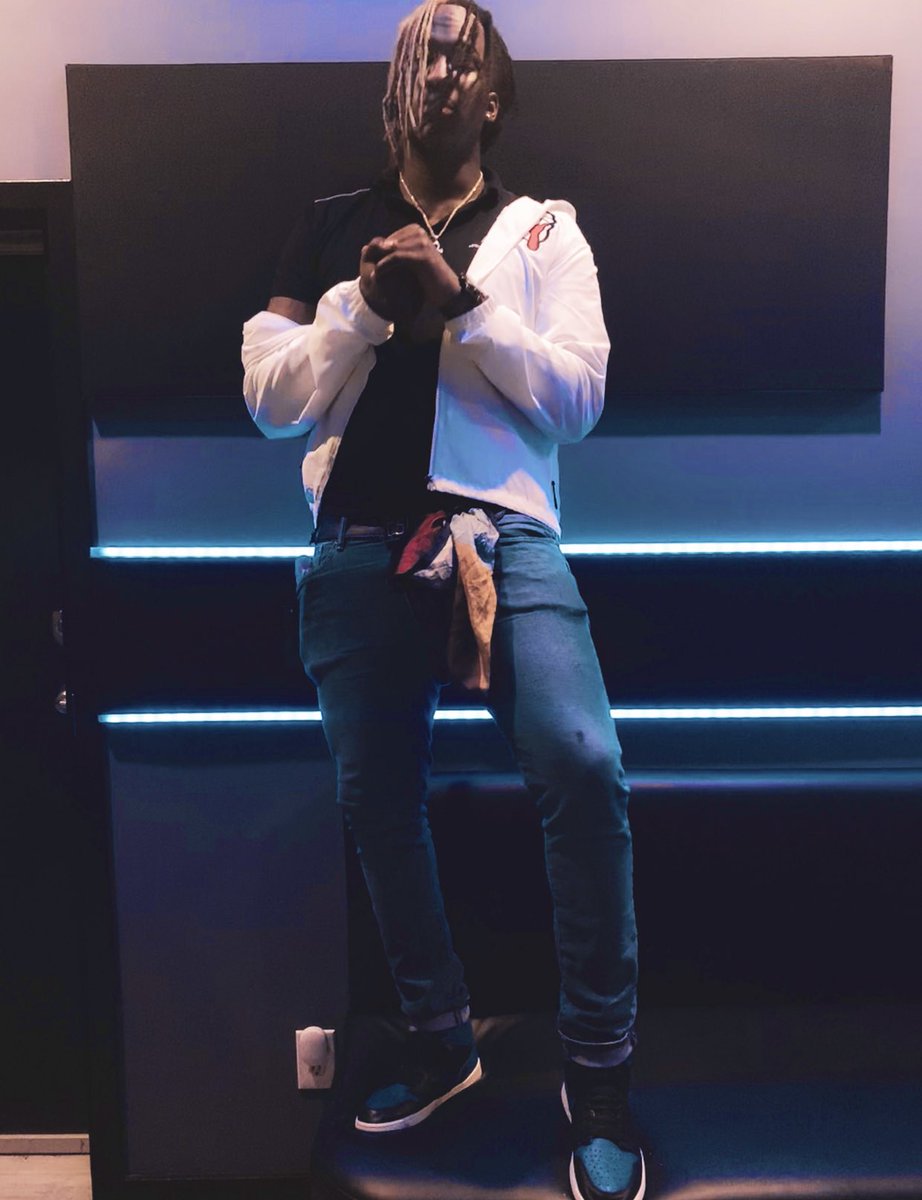 MykkoMontana's tweet photo. ReCHARGED... 🙏🏾 ReFOCUSED...... #SprinterMusic🌐 OTW📈💙 https://t.co/zhcae0SIiA