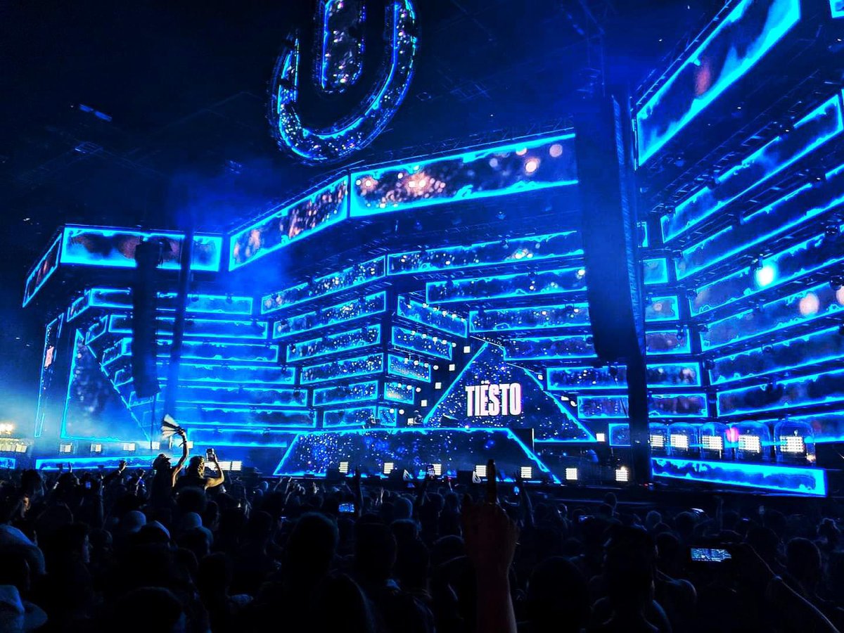 loop_central's tweet image. Sân khấu mainstage đẹp tuyệt vời của @ultra Miami 2019!
#ultra #umf #ultramusicfestival #ultra2019