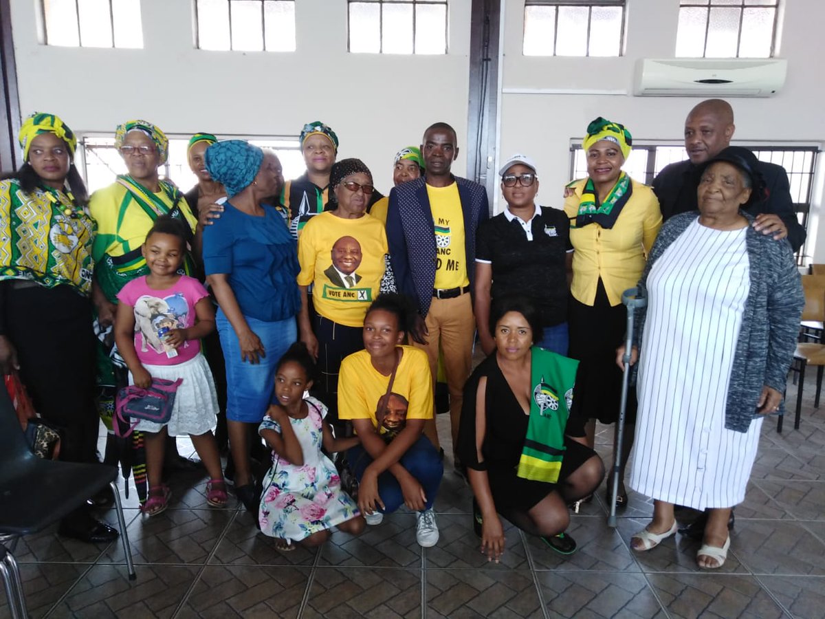 LesegoMotshwane's tweet photo. Re mo ka taba! Tjovitjo Ward 27! #Zone10 #ChurchVisit #GrowSouthAfrica #ThumaMina #VoteANC8May2019 @mahlako_mokgadi @SinenhlanhlaXa4 @MYANC @ANCJHB @GautengANC Matla ✊ https://t.co/bpPrSH5ieU