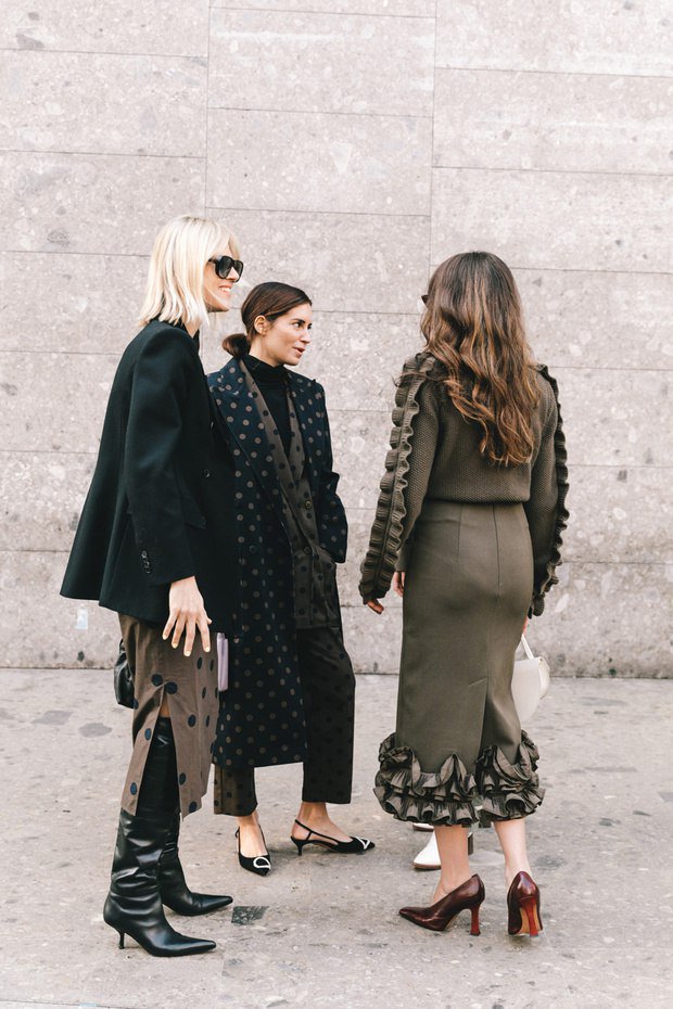 Los lunares ya no son del color que esperamos. ¡Vivan los marrones!

#revista #magazine #moda #fashion #fun #tendencias #style #inspiration #grenza #grenzamag #fashionlover #fashionmag  #happyday #happyweekend #love #stylish #model #styles #outfit #look #shopping #streetstyle