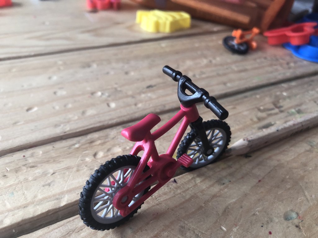 maiguanyo's tweet photo. @gcntweet @gcntechtweet Is Cervelo stem so revolutionary? #playmobil https://t.co/7x8trN9llh