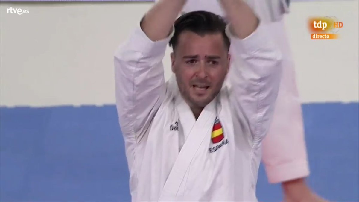 CAMPEONES DE EUROPA POR EQUIPOS!!!! La mejor despedida que podía tener <a href="/fransalazar86/">fran salazar</a> 
#KARATE #EuroKarate2019 <a href="/SrgioGalanLopez/">Sergio Galan Lopez</a> <a href="/Pepekrt/">Pepe Carbonell Lopez</a>