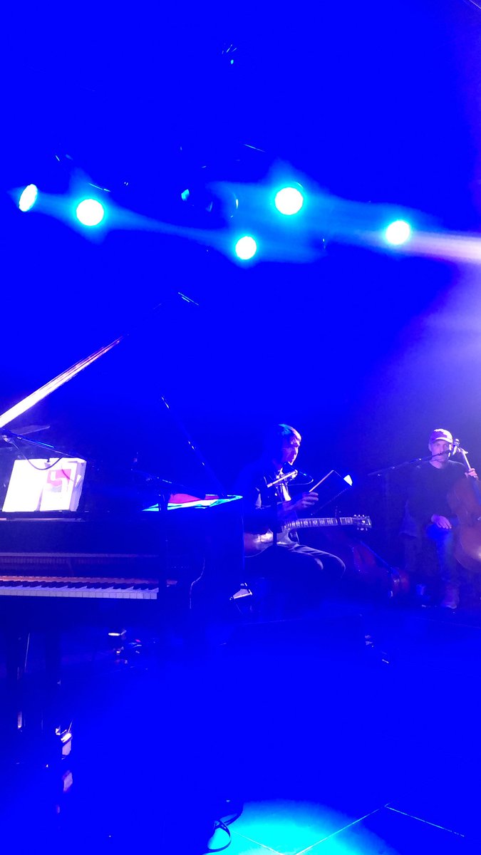 Marie Modiano (@mariemodiano) on Twitter photo Sur la scène de l’Ancienne Belgique à Bruxelles à 13h30 avec <a href="/PetervonPoehl/">Peter von Poehl</a> et @sgrandgambe pour le festival @PassaPortaBXLS Sur la scène de l’Ancienne Belgique à Bruxelles à 13h30 avec <a href="/PetervonPoehl/">Peter von Poehl</a> et @sgrandgambe pour le festival @PassaPortaBXLS