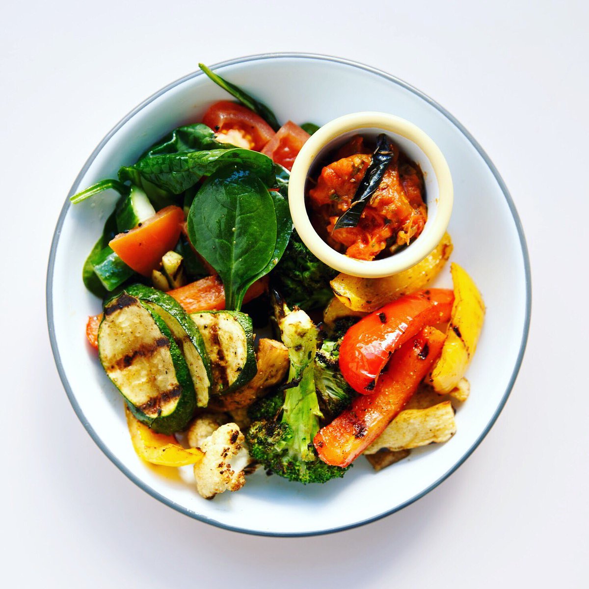 ONE FOR THE #VEGGIES 
Check out this #BBQ #SABZI feat. the TAMATAR KA KUT 
Add a bowl of Daal &amp; trust us... you won’t be going home hungry 😋 
#vegan