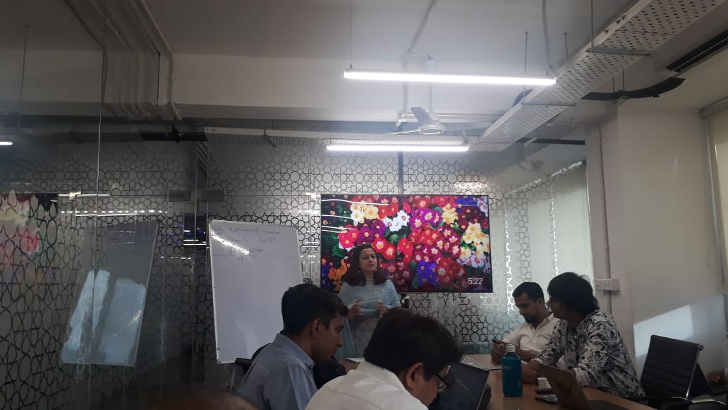 heyproto's tweet photo. Multimedia producer and journalist @ManiraChaudhary talks about making videos for social media. #HeyMediaVideo https://t.co/z8ocxByyal