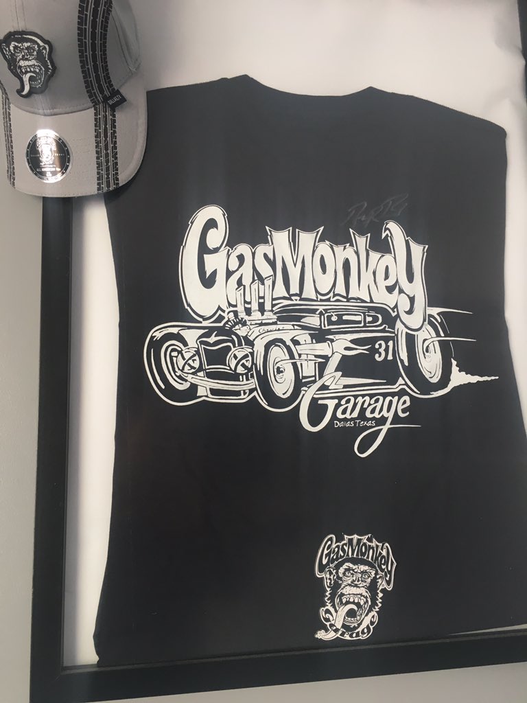 nickjh101's tweet photo. @RRRawlings Probably loads more people deserving than I... However, I’d love to add that t-shirt to this one... plus 50 is the new 30-something, age is just a number 👍🏻 #GYSOT #HappyBirthdayRRR https://t.co/LPkl47HOqL