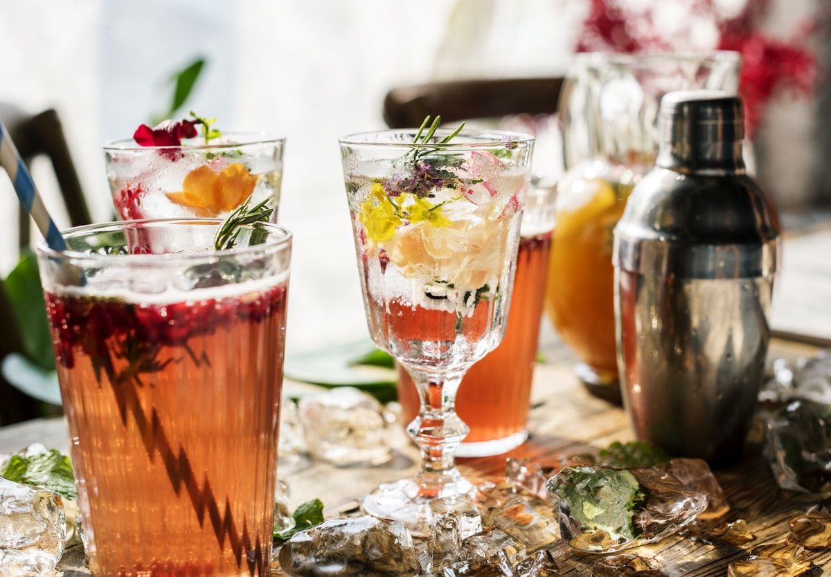 We curate the best in gin, whisky, olive oil and more to share with our club members. Choose a club and package to suit your budget, decide how regularly you would like to receive your packs and look forward to receiving carefully selected products straight to your door! 😀