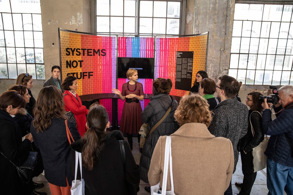 journaldesign's tweet photo. Escapade stéphanoise à l’occasion de la 11ème édition de la Biennale du design !
À lire ici >>> https://t.co/bv4jvXnqQ4
#biennaleDesign19 #LisaWhite #MeYouNous #biennaledudesign #saintetienne https://t.co/OxKf5ni5ZU