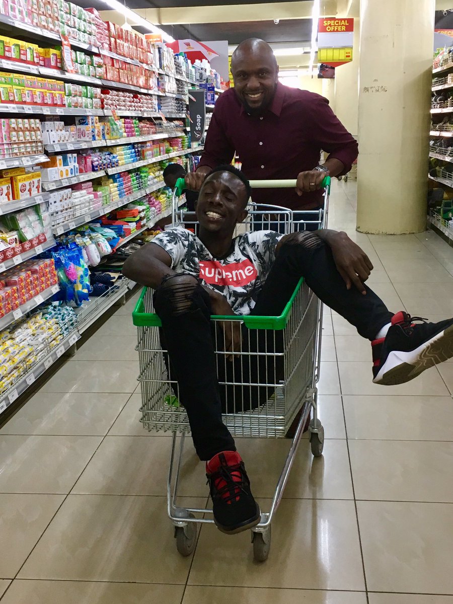 HomeboyzRadio's tweet photo. Give men a 🛒 and some time in a supermarket and I guarantee you they’ll probably be like @mikewachira x @MrKerryMartin #IgnitionHomie https://t.co/UgAkckDF0y
