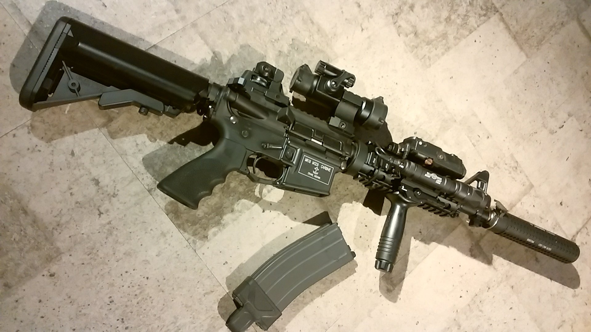 Shirahama Agit 在 Twitter 上 久しぶりのエアガンレビュー ー 最近 次世代mk18mod1が出て フィールドで皆がmk18 Mk18mod1カッコいい と話しているのが耳に届く 確かにmod1カッコいいけど W オイラのmk18はmod0じゃ いp D Q どうだ サバゲー