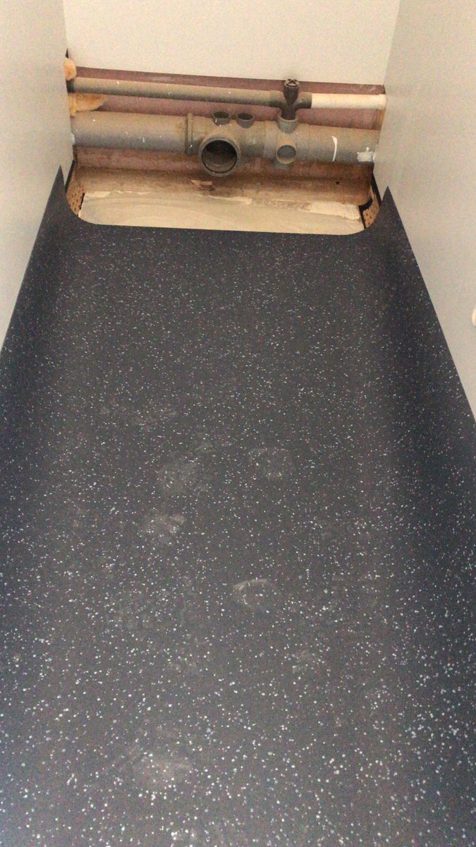 Toilet areas being installed using as ever @Bostik_ProFloor <a href="/maxprofloor/">maxprofloor.</a> <a href="/Polyflorltd/">Polyflor</a> Verona