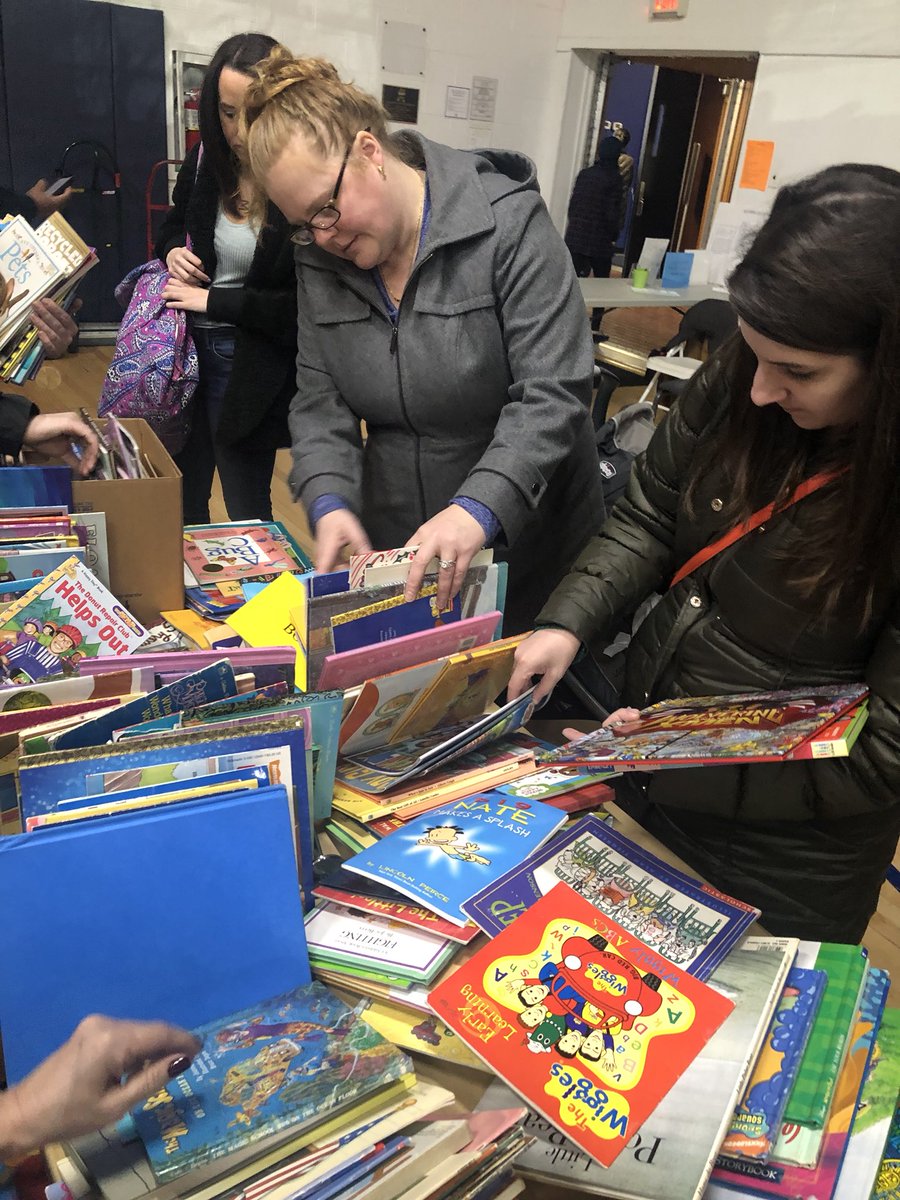 MsFabienHACS's tweet photo. Attended the book fair with a few of Hope Academy’s Teachers and was able to grab hundreds of free books for our Hope Academy Students ! @HopeacademyAP https://t.co/P8ARAG5Quq