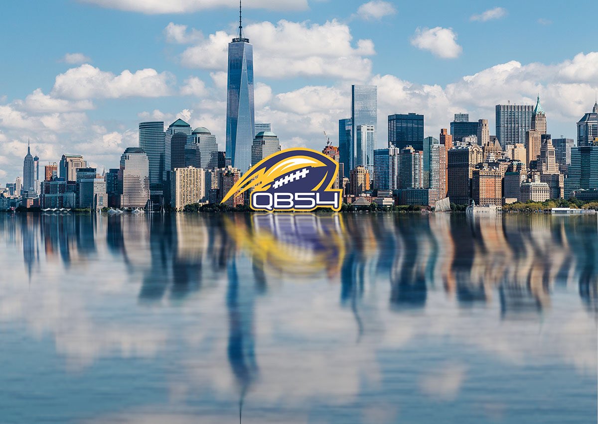 playqb54's tweet image. QB54 just became an approved vendor for NYC public schools !  That’s over 1700 schools with over 1.1 million students. @BMitchliveNBCS
