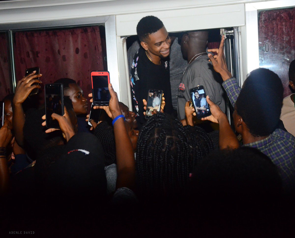 OlumideOworu's tweet photo. Thank you Adeleke University. Only good energy over here #worldfamoustour #LondonBobo #FamousBobson #stainless 
📷: #AdenleDavid https://t.co/IIpDZfIqx5