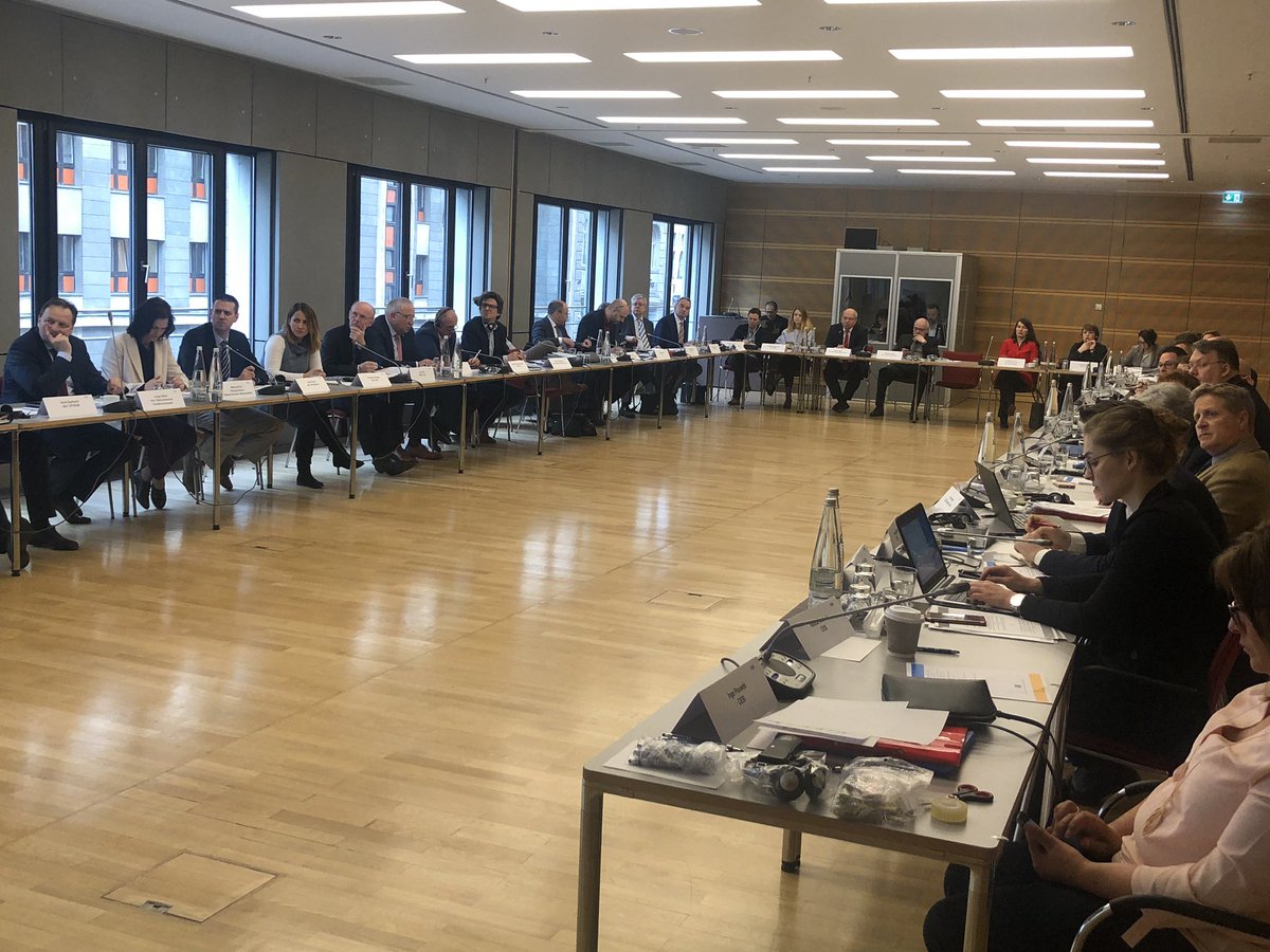 CESIunions's tweet photo. .@dbb_news to tackle the issue of violence at work! Anti-social behavior &amp; abuses contravene a safe &amp; healthy work place! Raise awareness &amp; protect workers! CESI@home welcomes contributions from @eurofound under moderation of @DirkAntonvM @dbbjugend @ANIEF_tw @FGFC_lux &amp; others https://t.co/gnREYZzcXj