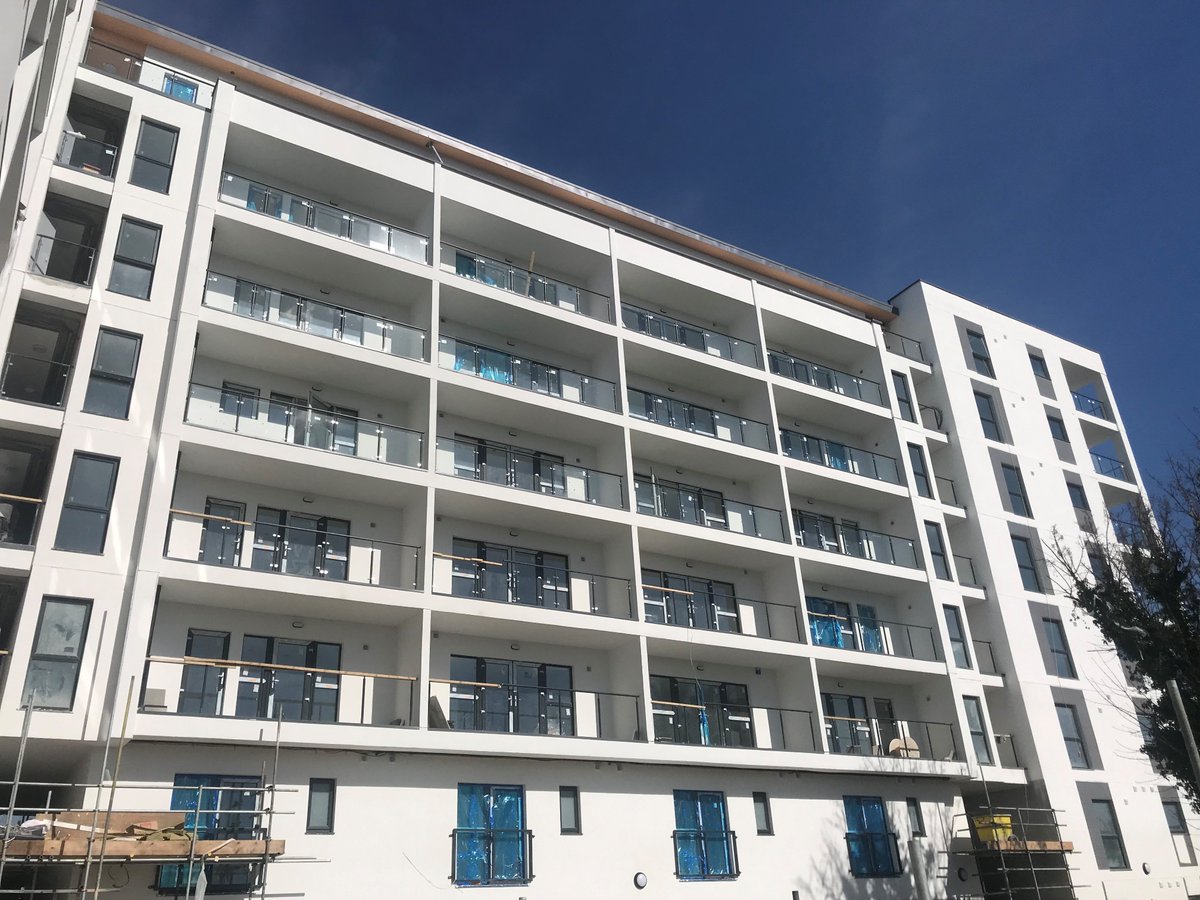 PropFrontiers's tweet photo. 🏗 CONSTRUCTION UPDATE: The sun is shining today on the superb apartments at The Sandford, Belfast, with completion imminent!

#TheSansdford #Belfast #construction #property https://t.co/eAyzdnWULL