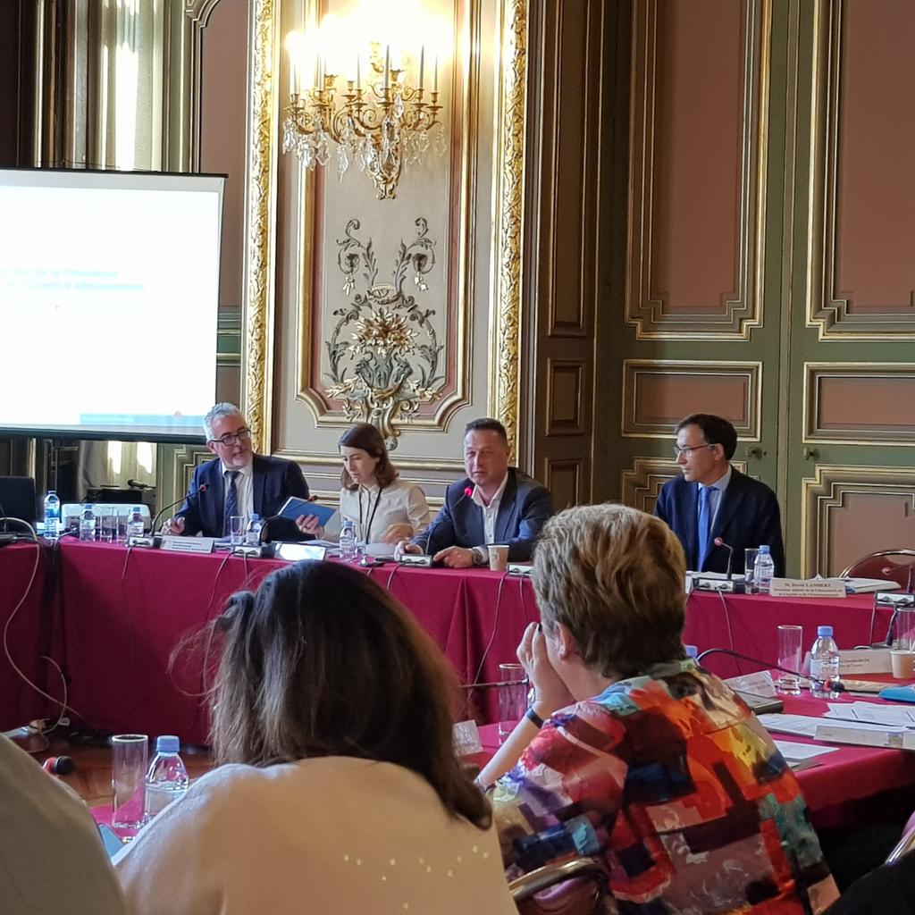 Première séance de la nouvelle mandature du CA <a href="/ParcCalanques/">Parc national des Calanques</a> , <a href="/DidierReault/">Didier Réault 🎖</a> réélu Président.