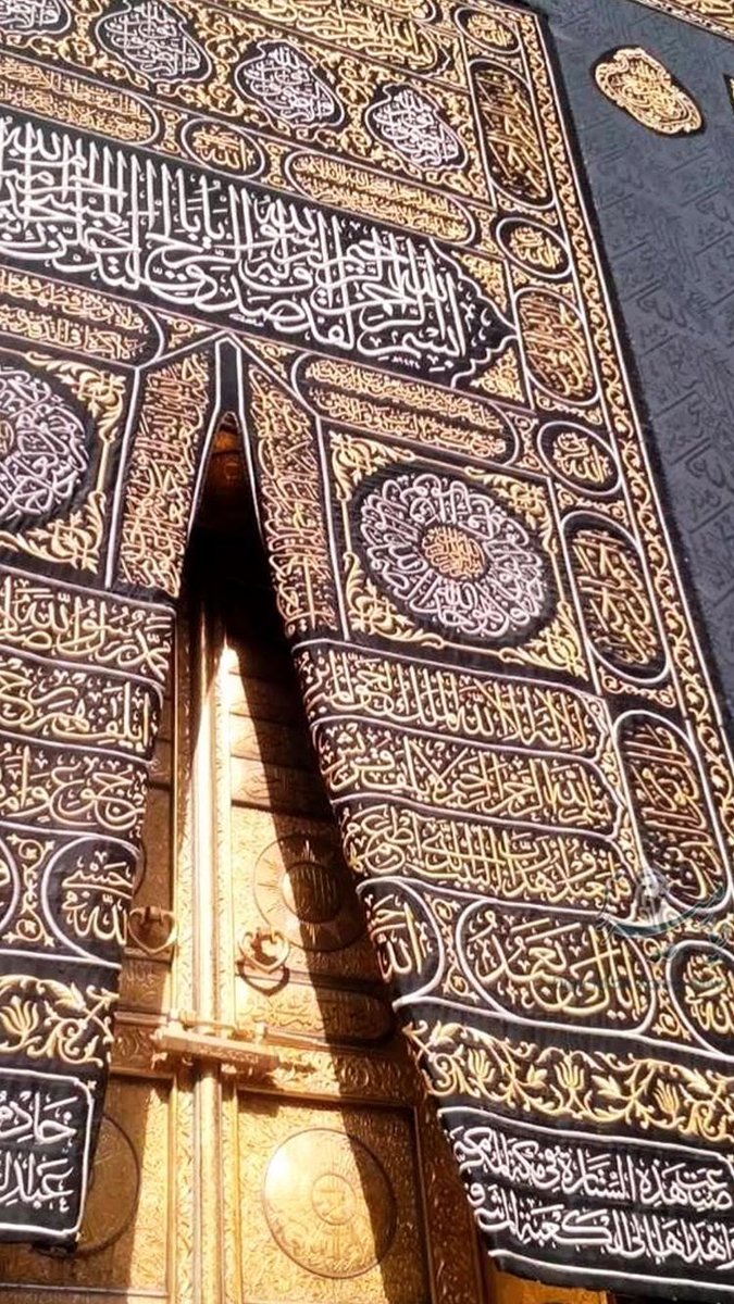 7li1406's tweet photo. #صلوا_ع_النبي_وسلموا
﷽ ﴿إِنَّ الله ومَلائكته ��ُصَلُّونَ على النَّبِيِّ يا أَيها الذين آَمنُوا صَلوا عَليهِ وسَلِّموا تَسلِيمًا﴾ اللهم صلِ وسلم على نبينا محمد ﷺ https://t.co/sJ1VHt5Q3C