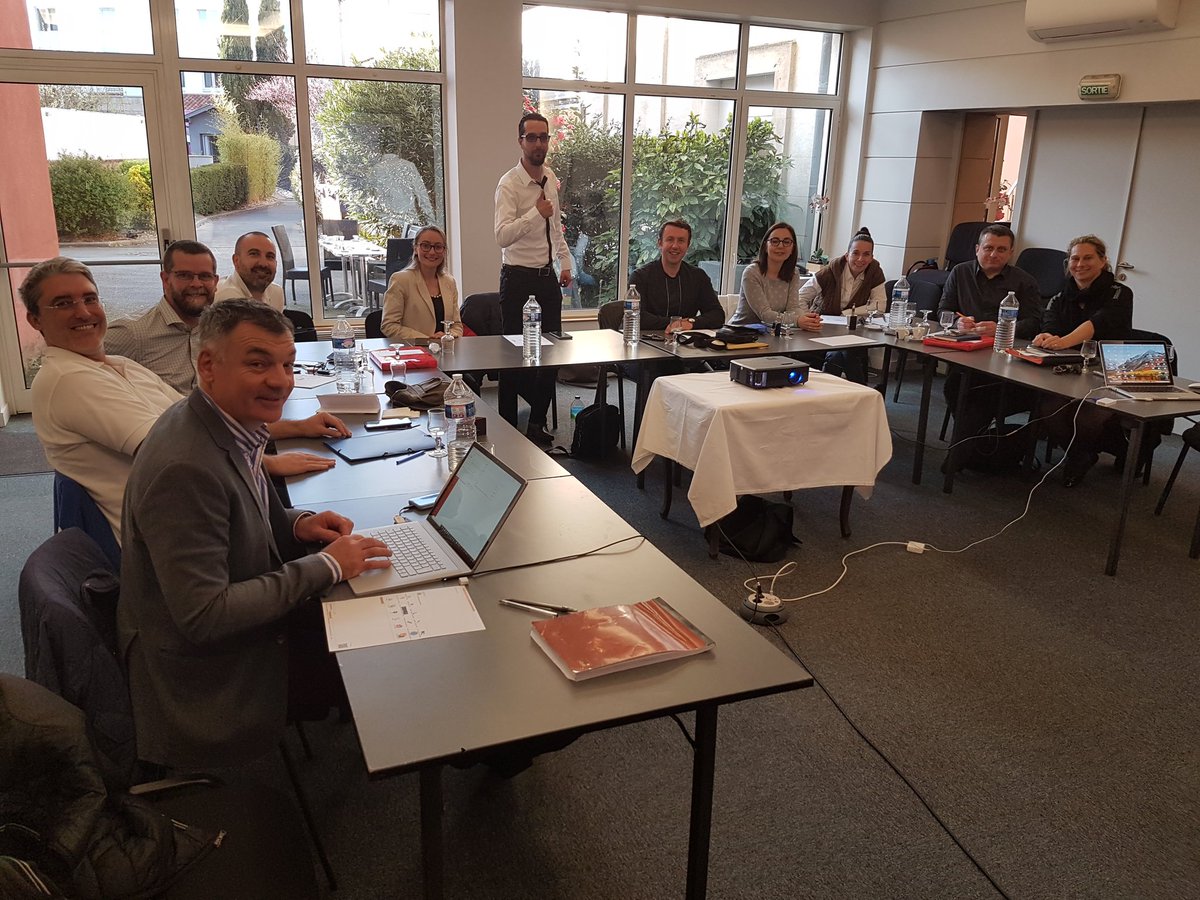 F.Moncho tweet media