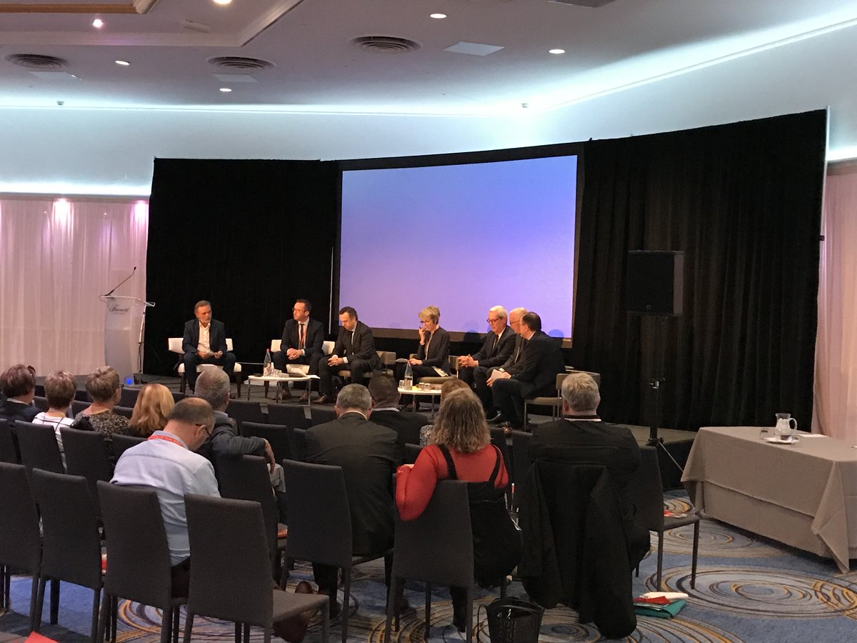 ageaFrance's tweet photo. Retour sur le Congrès #CAR19 à Monaco. 
270 #AgentsGeneraux ont assisté aux débats sur des thèmes divers : #RGPD, digitalisation des process, relations de confiance ou exigence client.
>> https://t.co/nTJztobWJz https://t.co/AkAT4FeC2c