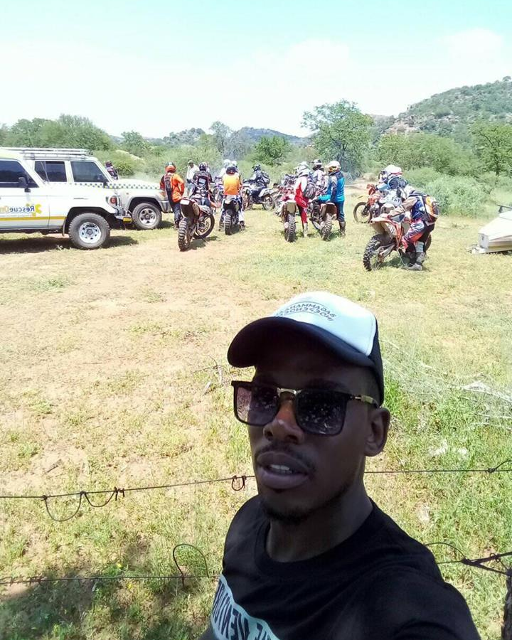 MuddyFaceBW's tweet photo. #FlashbackFriday to #LepokoleHillsEnduro2019 at the beginning of the month.
#Selfie taken by - Oduetse Oscar Kukumara. Share your favourite selfie moments with us!
#FriYay #MuddyFaceBotswana #Motocross #Botswana https://t.co/wblFp46bgB